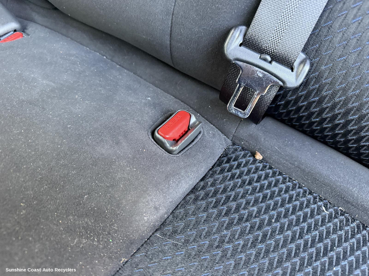 2013-2016 Nissan Pulsar Seatbelt Stalk