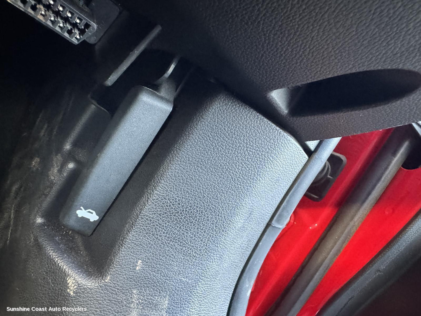 2016 Holden Cruze Bonnet Release