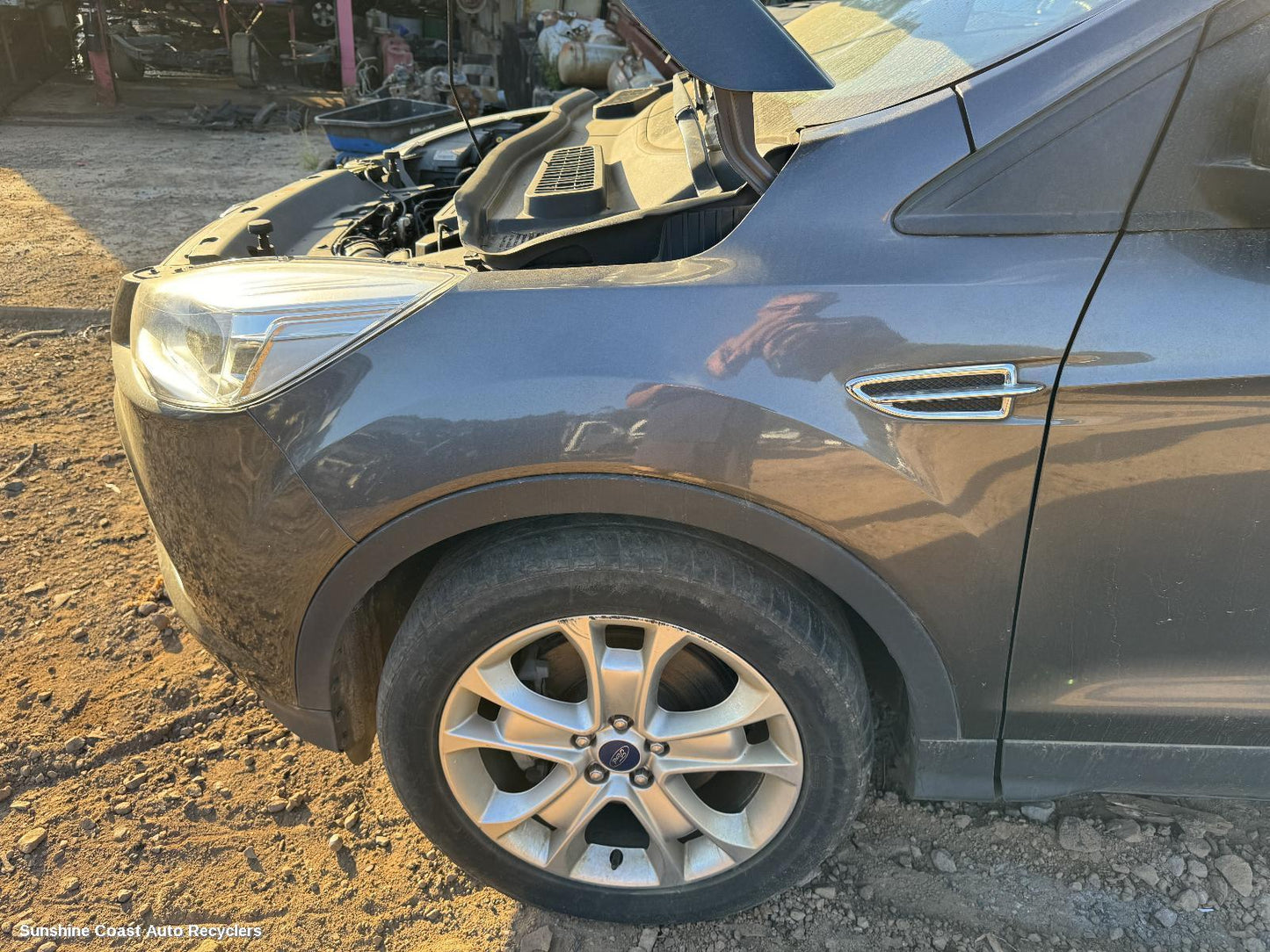 2015 Ford Kuga Left Guard