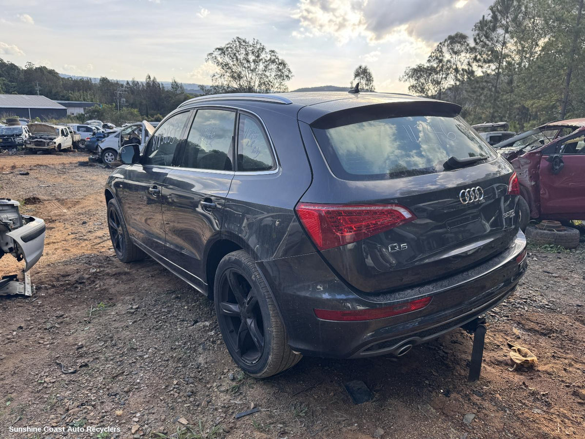 2008-2013 Audi Q5 Right Front Door