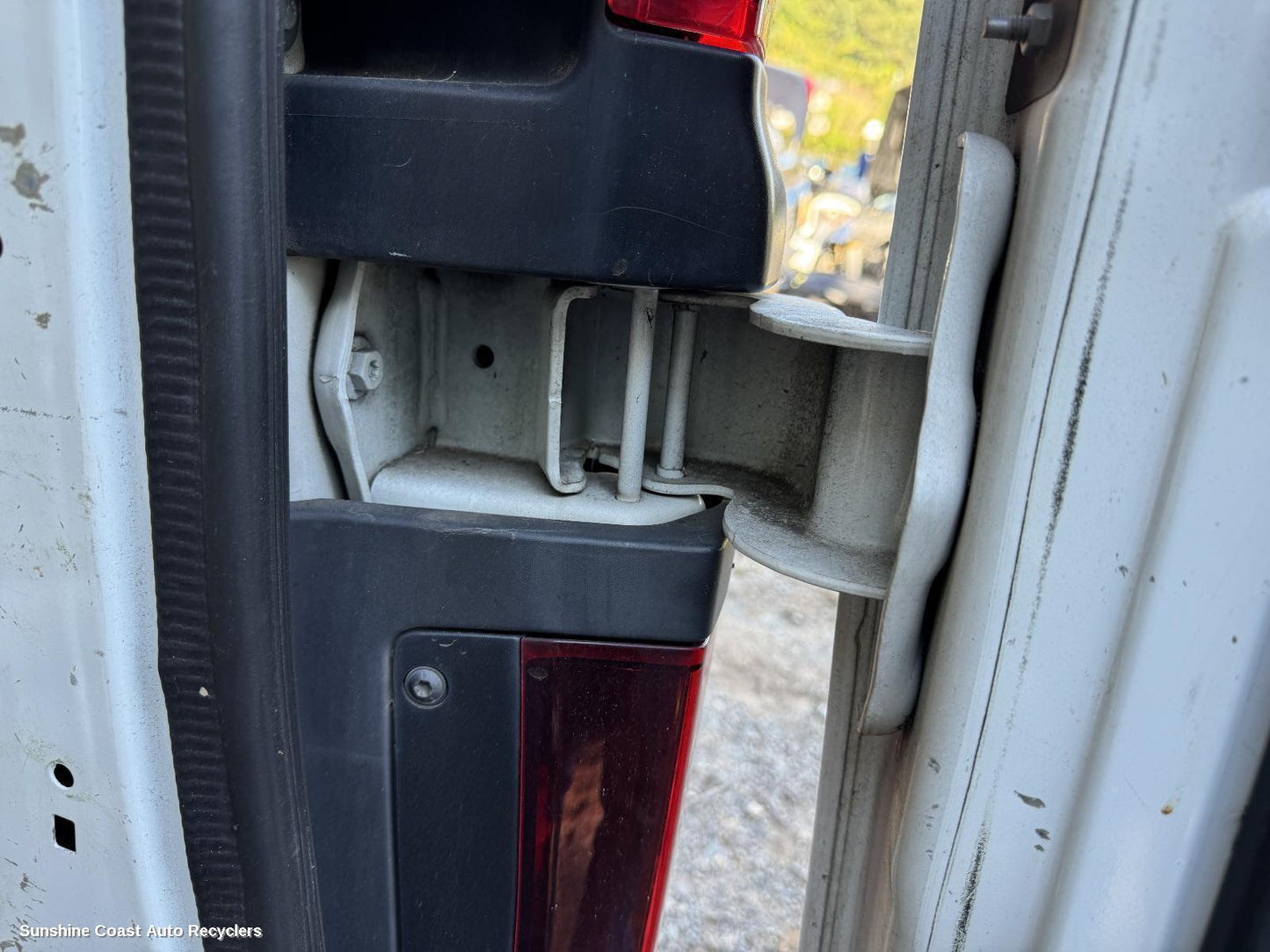 2015-2026 Renault Trafic Bootlid Tgate Hinge