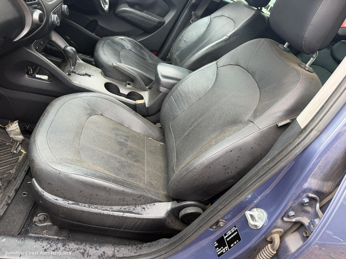 2009-2016 Hyundai Ix35 Front Seat