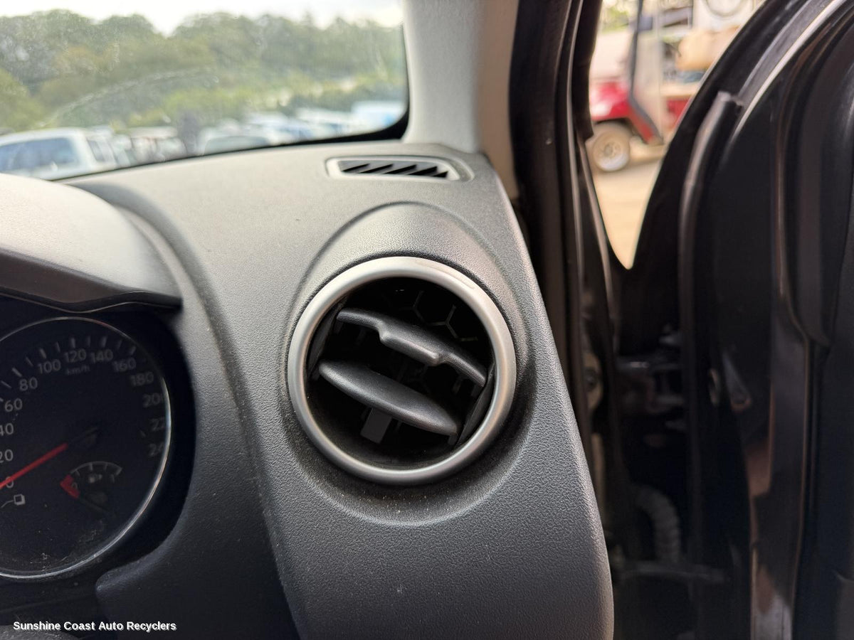 2007-2014 Nissan Dualis Misc