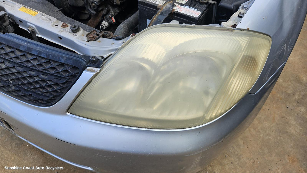 2001-2004 Toyota Corolla Left Headlamp