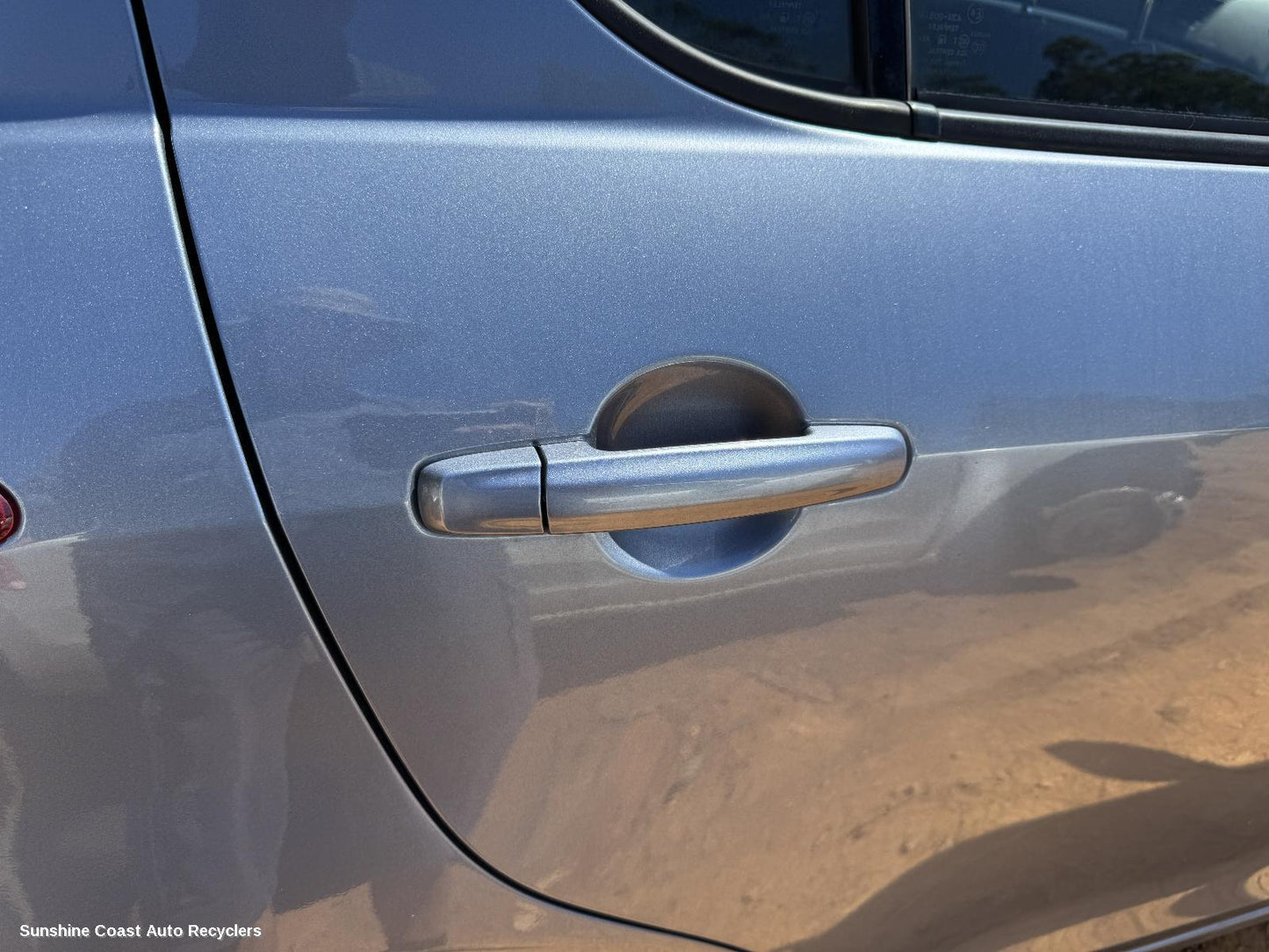 2014 Suzuki Swift Door Handle