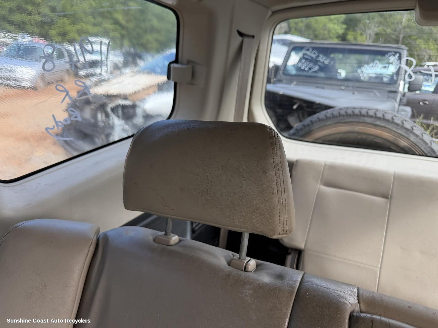 2000-2006 Mitsubishi Pajero Headrest