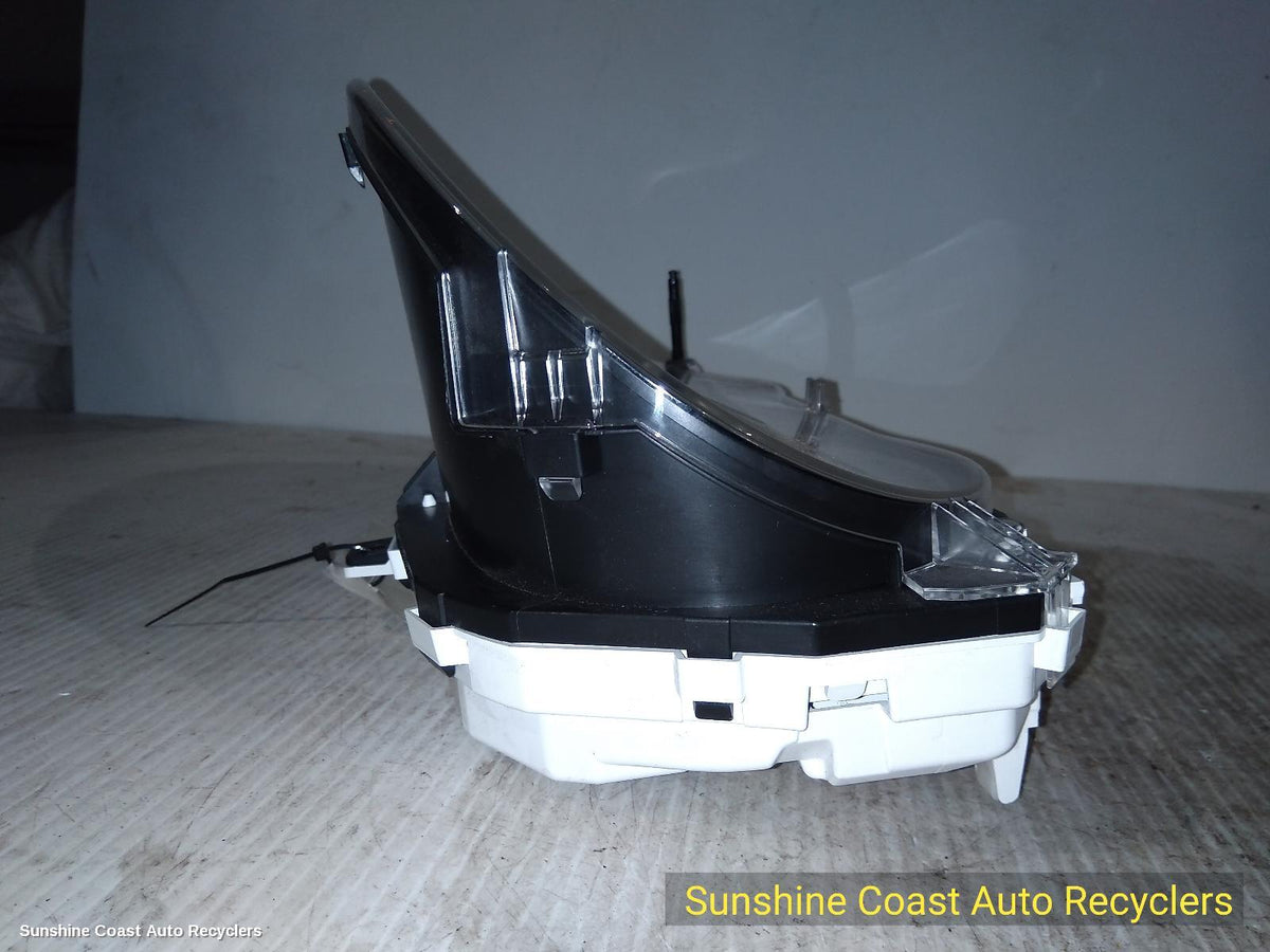 2012-2018 Mitsubishi Outlander Instrument Cluster