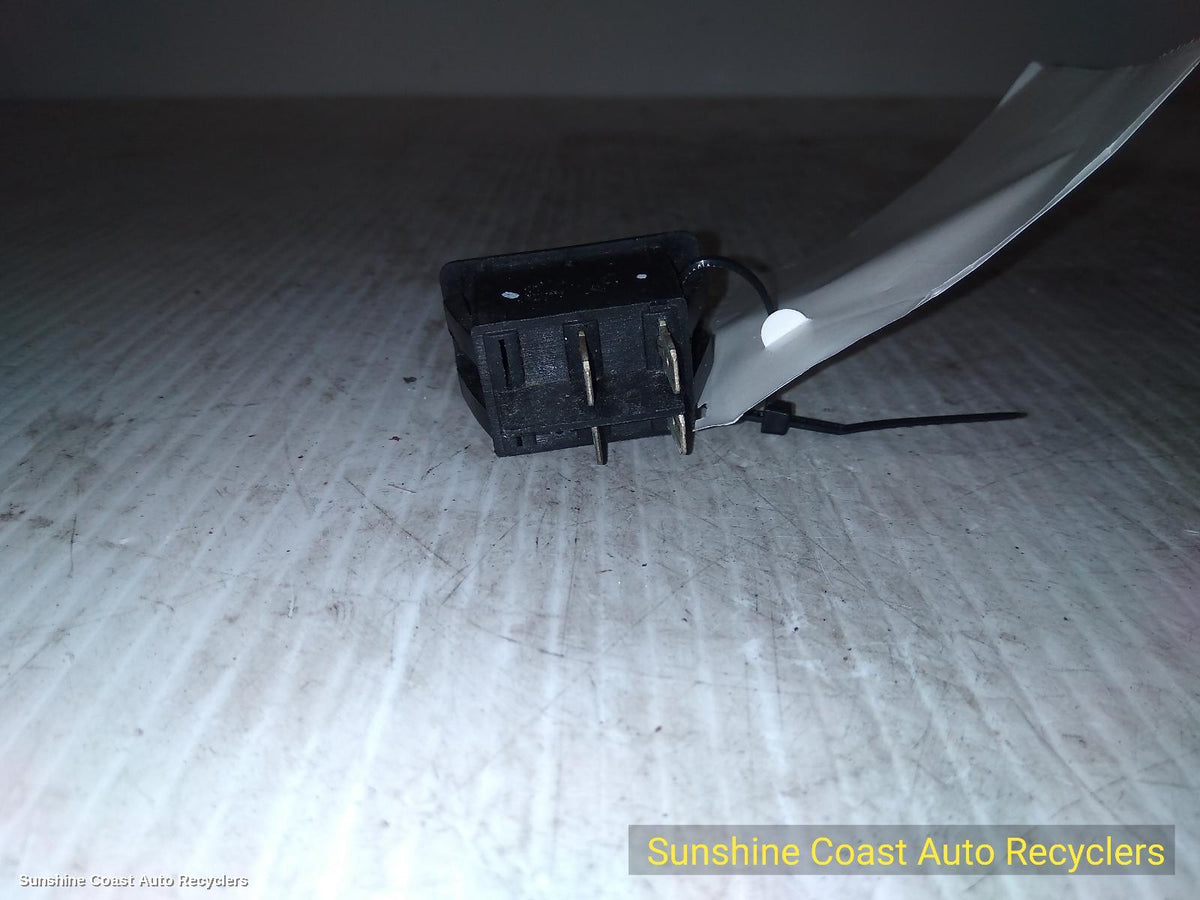 1996-1999 Toyota Prado Misc Switch Relay
