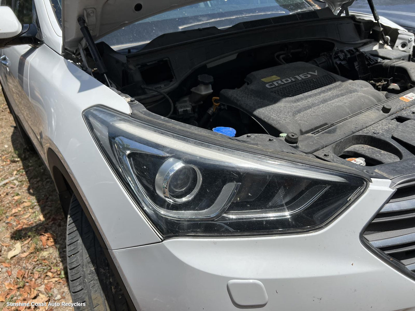 2015 Hyundai Santa Fe Right Headlamp