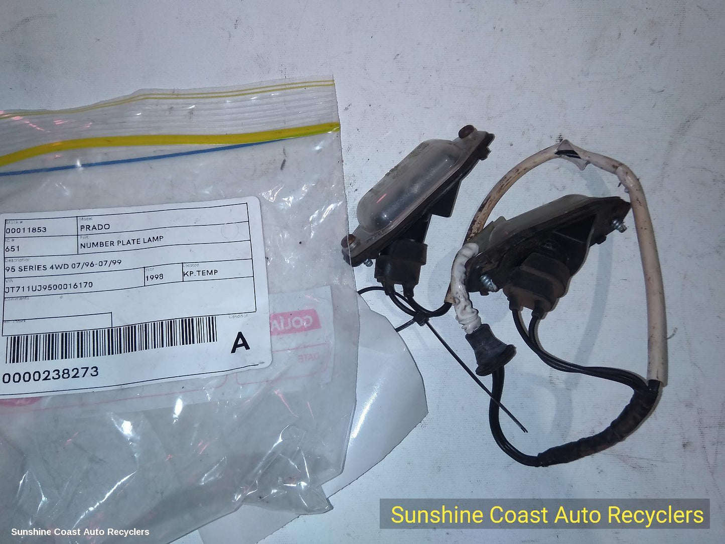 1996-1999 Toyota Prado Number Plate Lamp