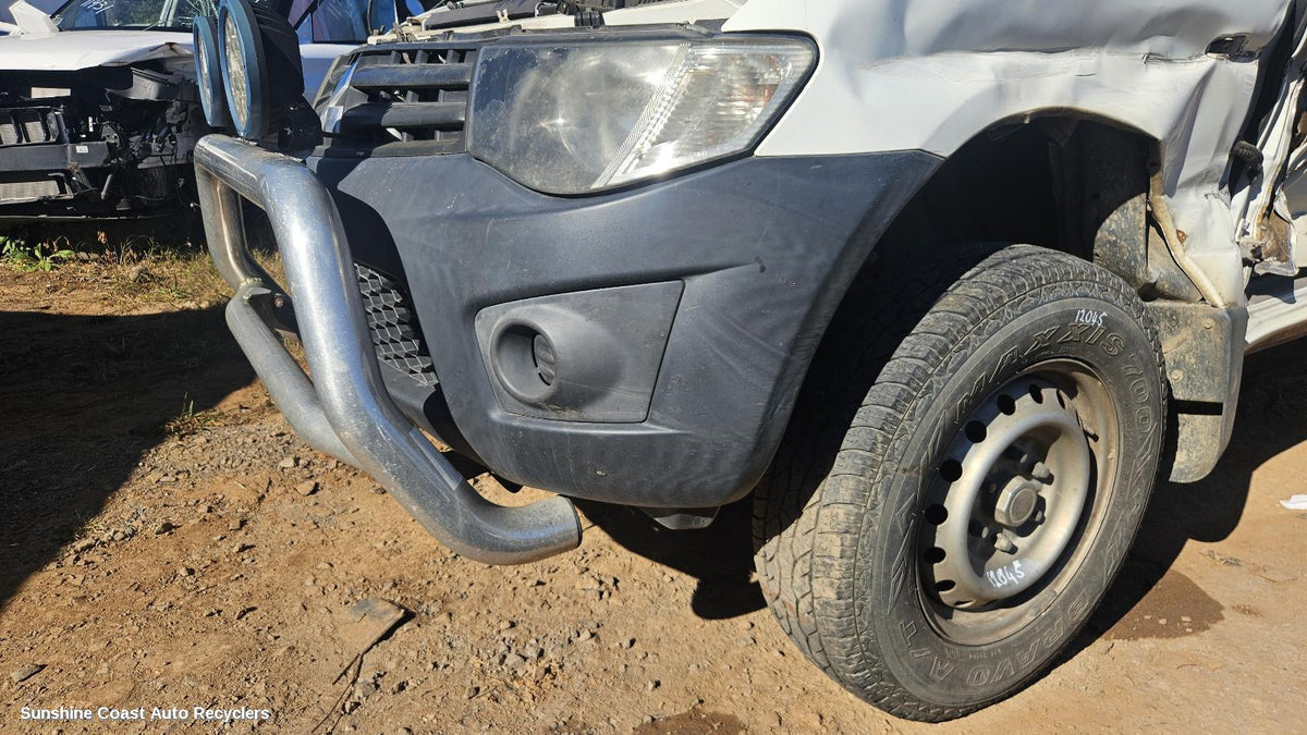 2009-2015 Mitsubishi Triton Front Bumper