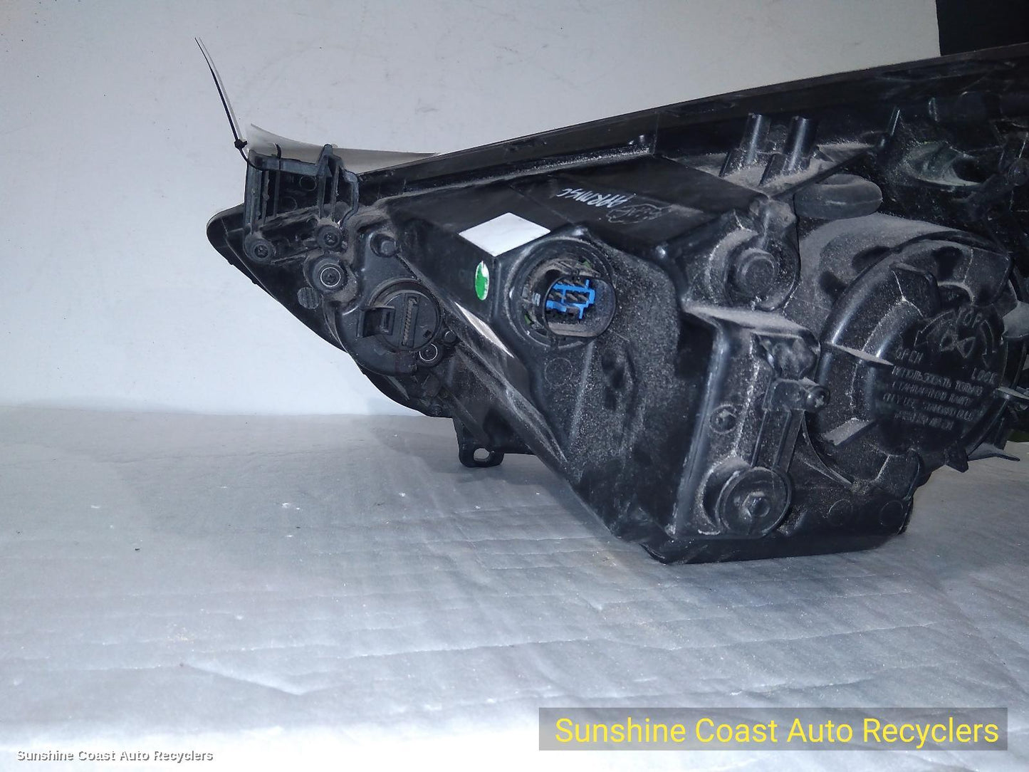 2014-2019 Hyundai Accent Right Headlamp