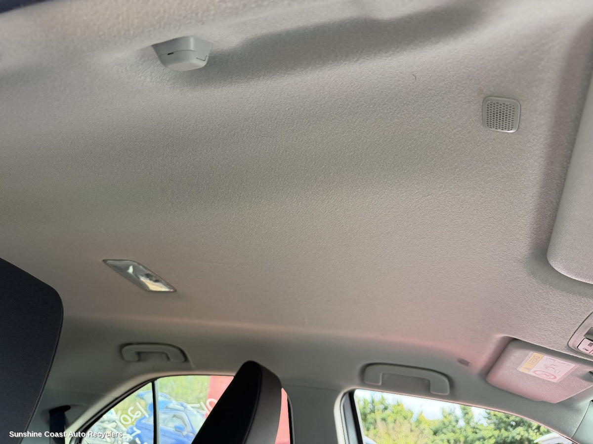 2020-2026 Toyota Yaris Cross Hoodlining