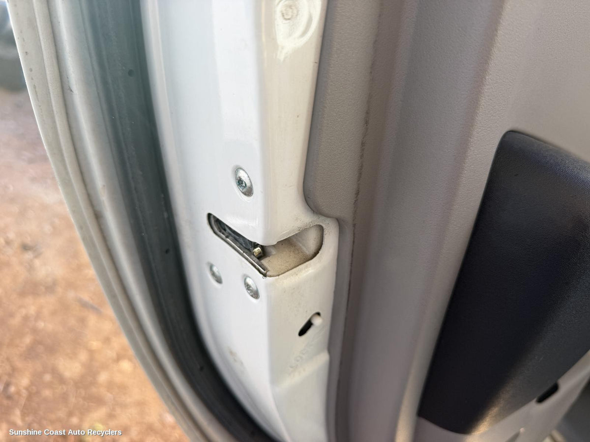 2009-2015 Mitsubishi Triton Door Boot Gate Lock