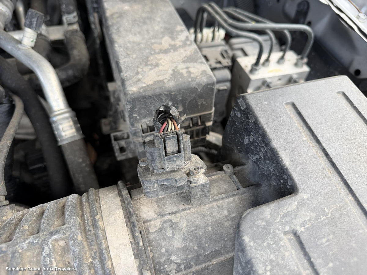 2005-2015 Nissan Navara Air Flow Meter