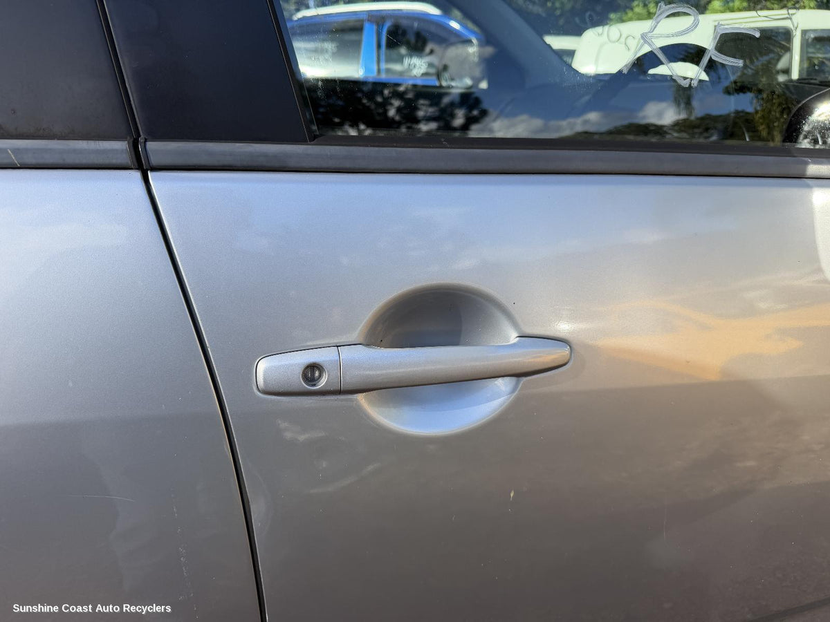 2006-2012 Mitsubishi Outlander Door Handle