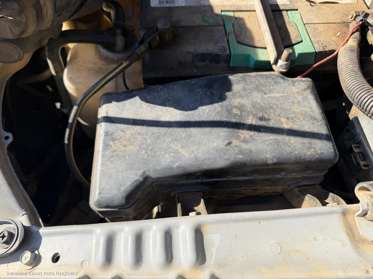 2006-2014 Mitsubishi Pajero Fuse Box