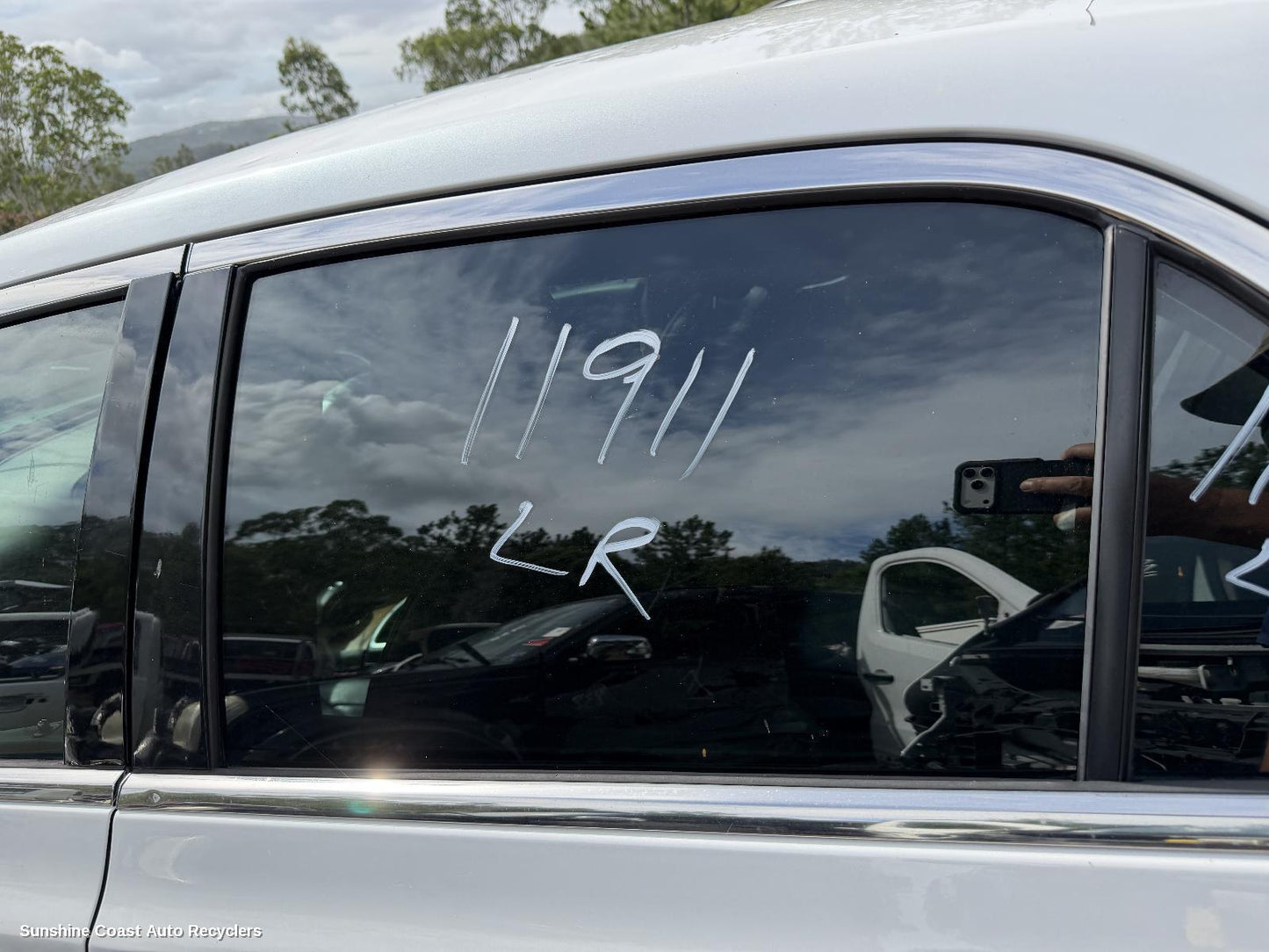 2012 Chrysler 300c Left Rear Door Window