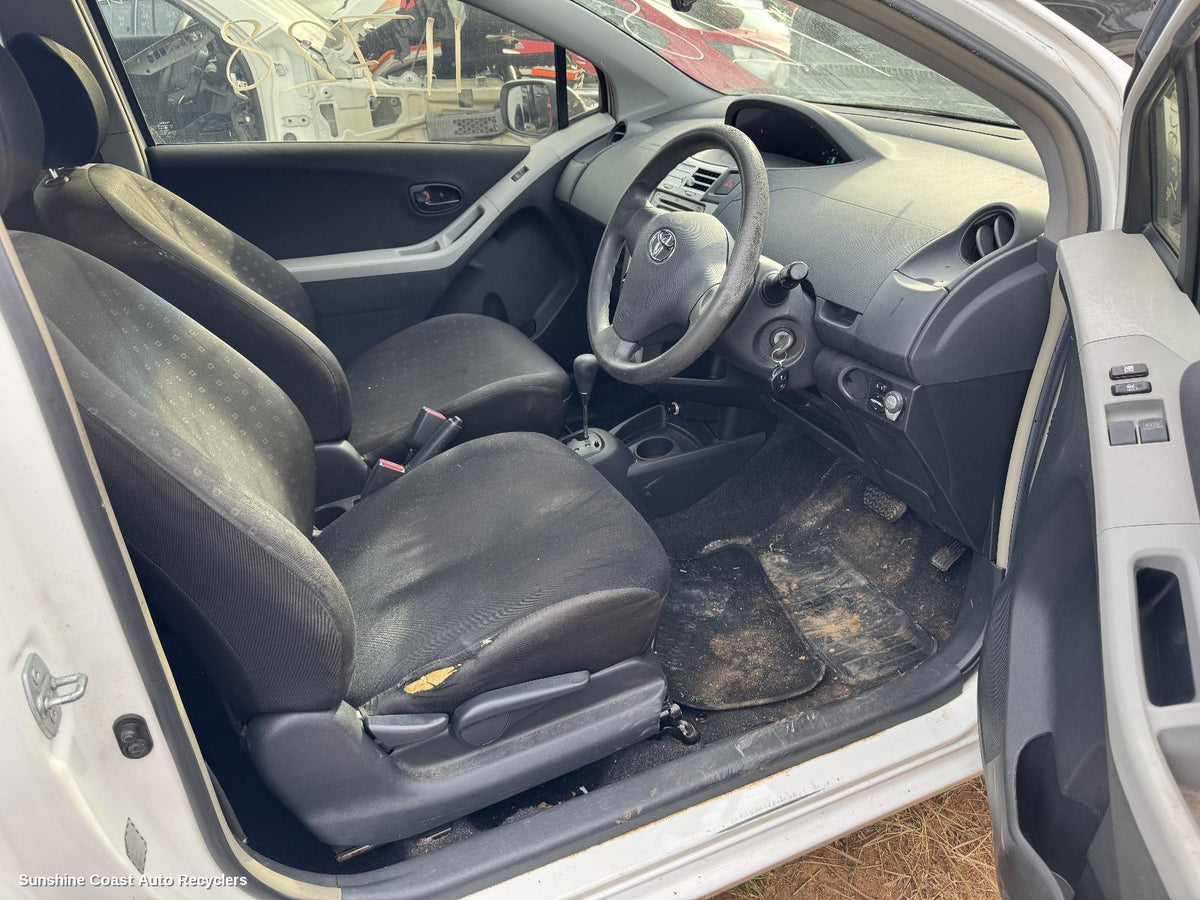 2005-2011 Toyota Yaris Seatbelt Stalk