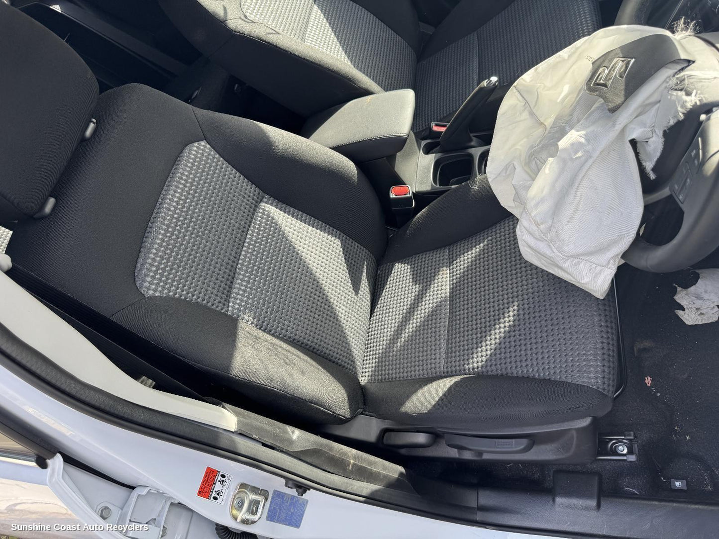 2023 Suzuki S-cross Front Seat