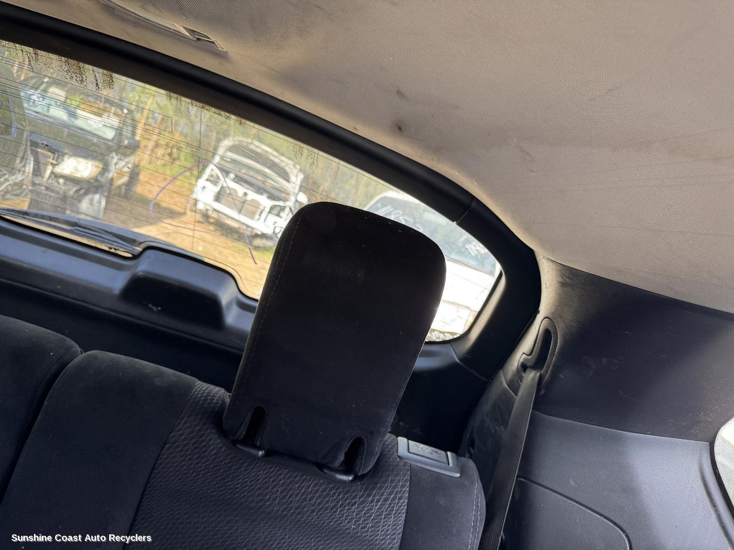2016 Nissan Pathfinder Headrest