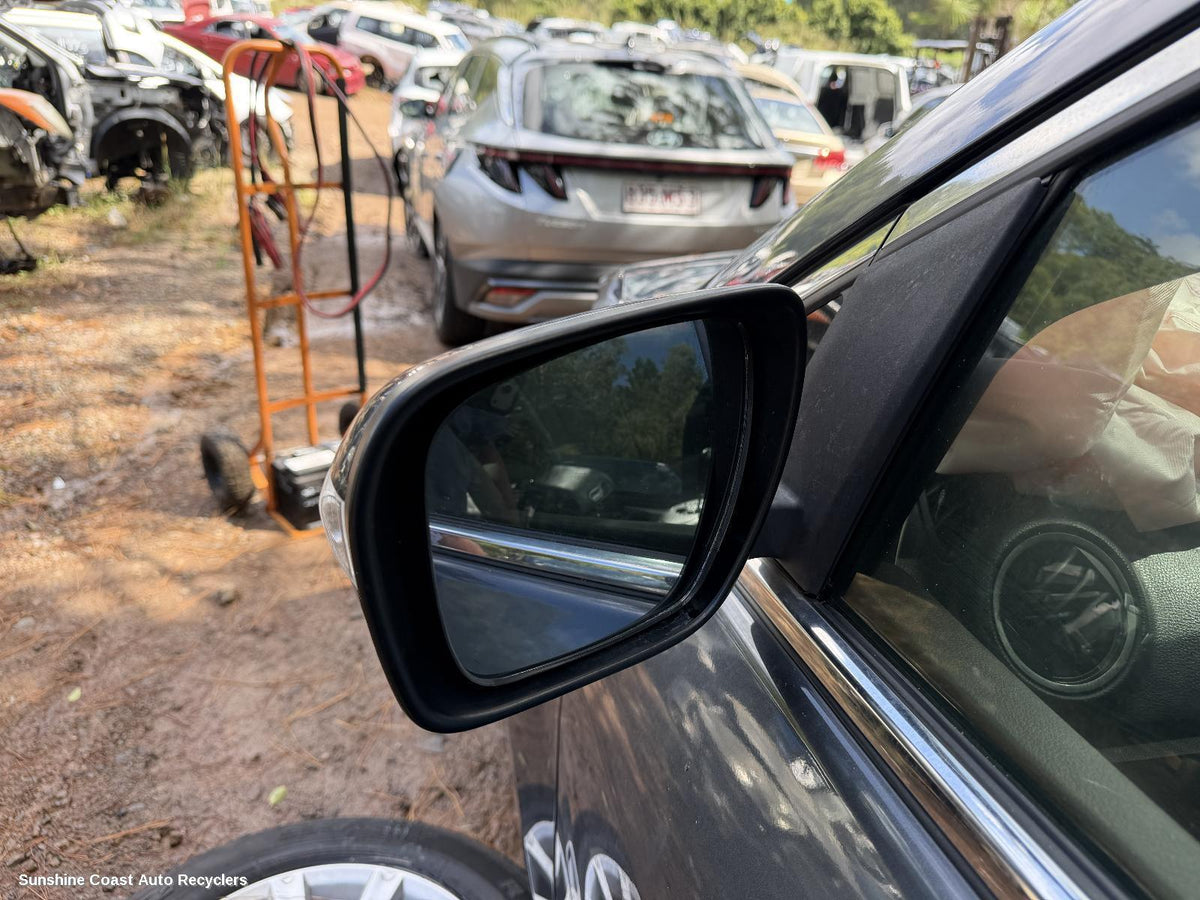 2006-2012 Mazda Cx7 Left Door Mirror