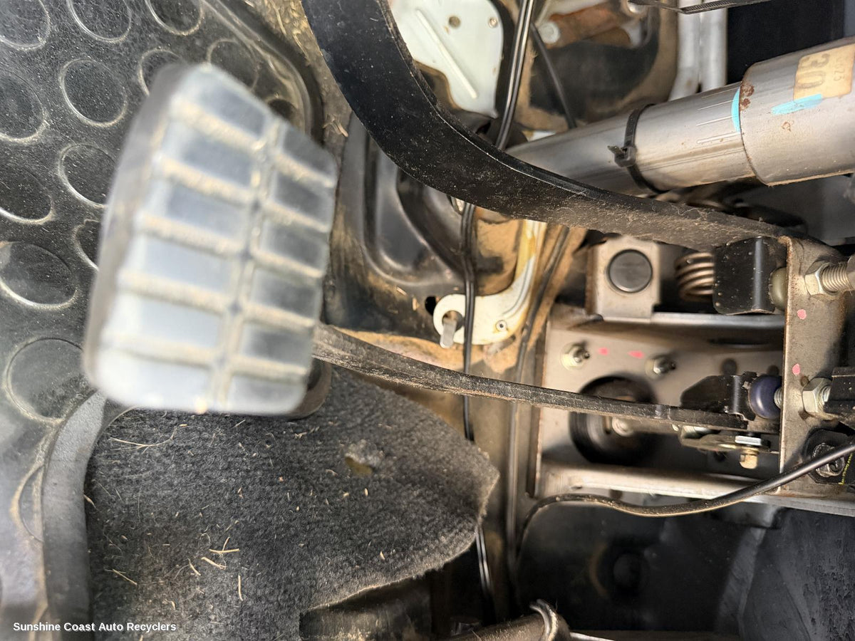 2001-2015 Nissan Navara Pedal Assembly
