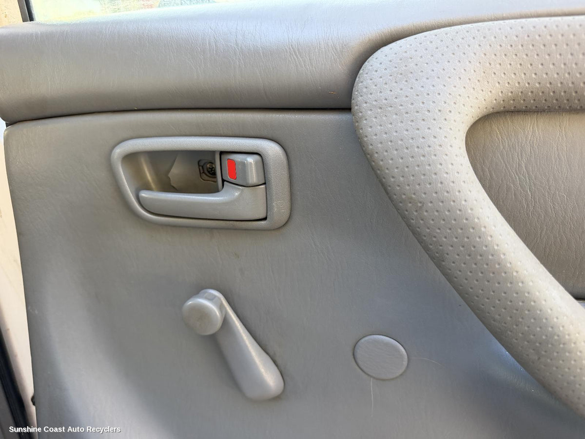 1998-2007 Toyota Landcruiser Door Handle