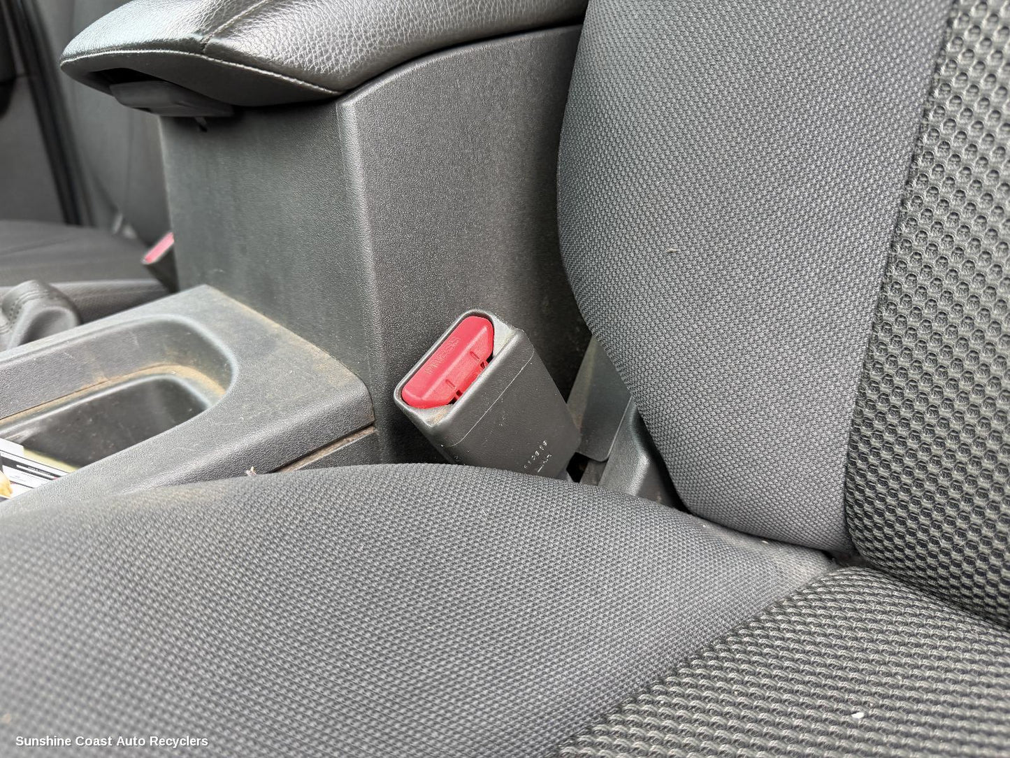 2011 Nissan Navara Seatbelt Stalk