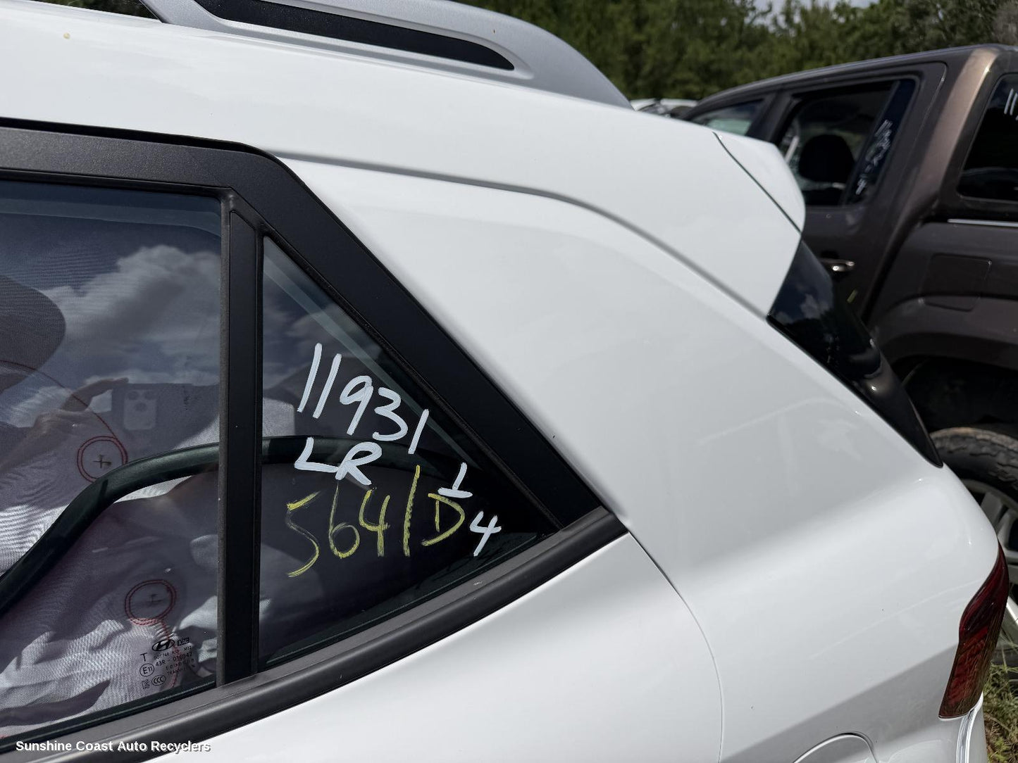2019-2026 Hyundai Venue Left Rear 1 4 Door Glass