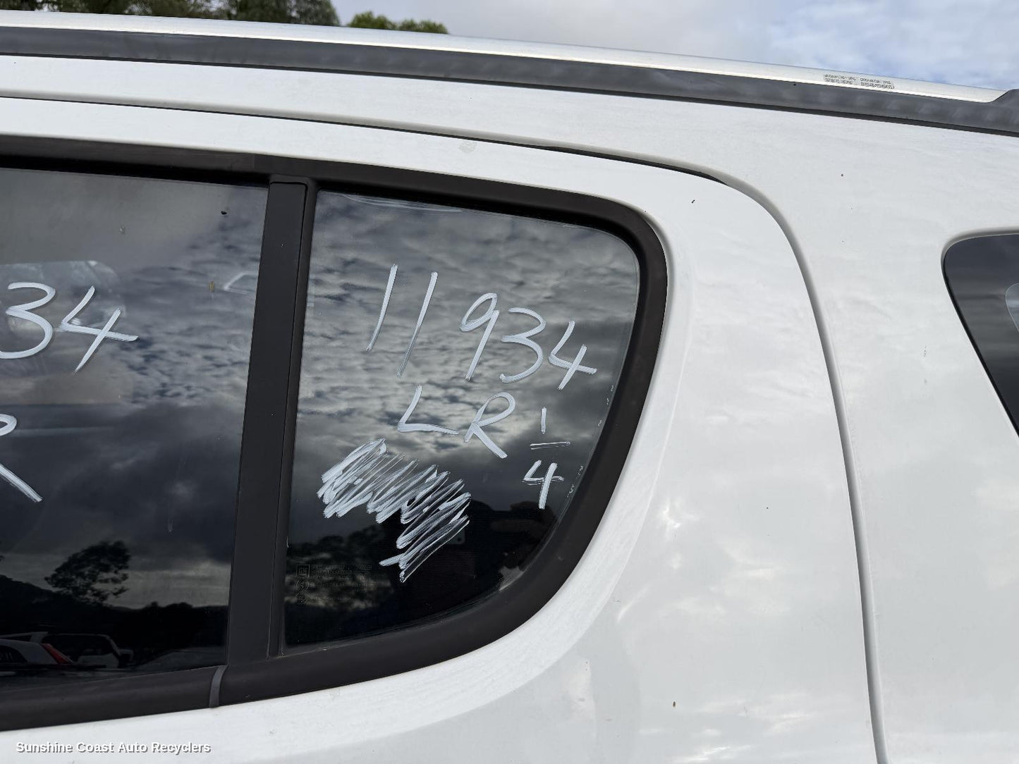 2012-2016 Holden Colorado Left Rear 1 4 Door Glass