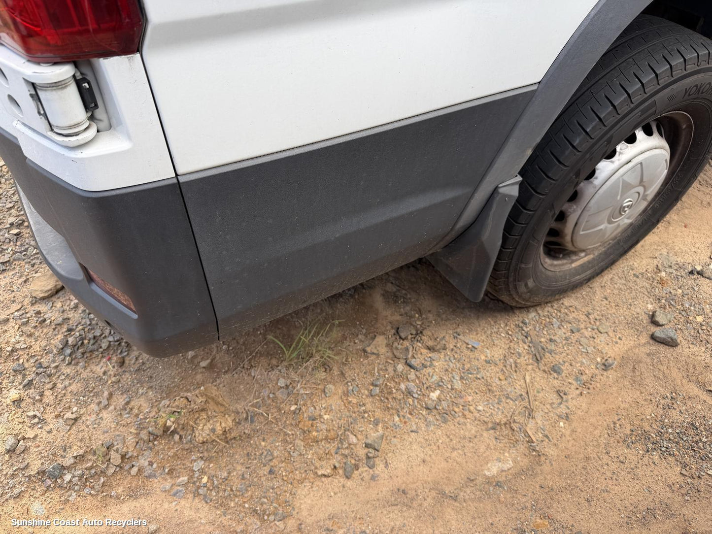 2020-2026 Ldv Deliver 9 Mud Flaps