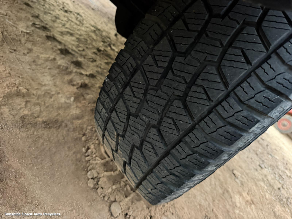2011-2022 Volkswagen Amarok Tyre