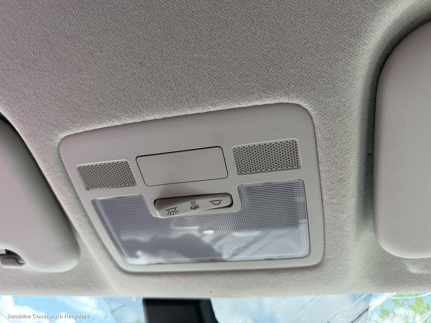 2019-2025 Hyundai Venue Courtesy Light