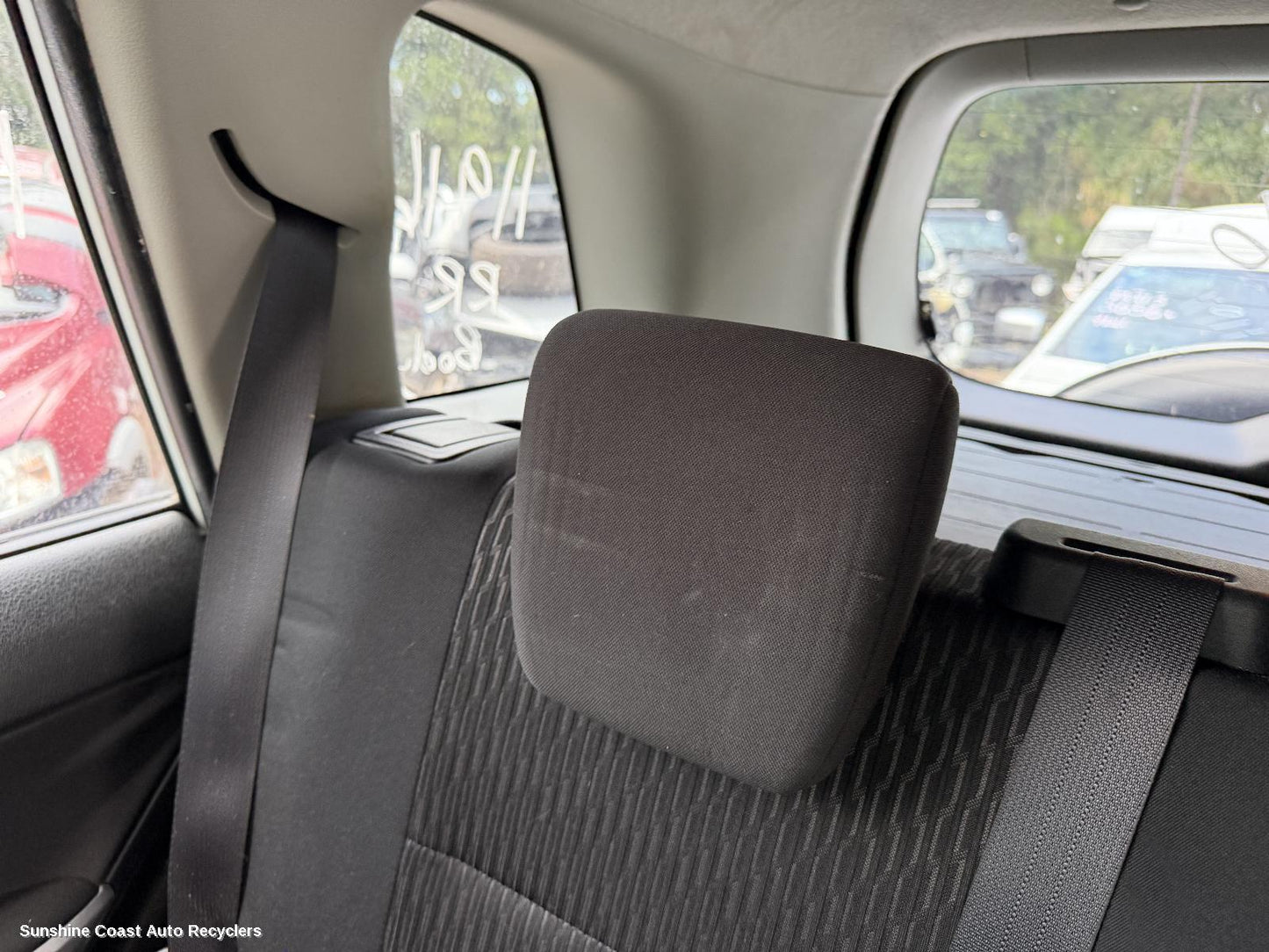 2013 Suzuki Vitara Headrest