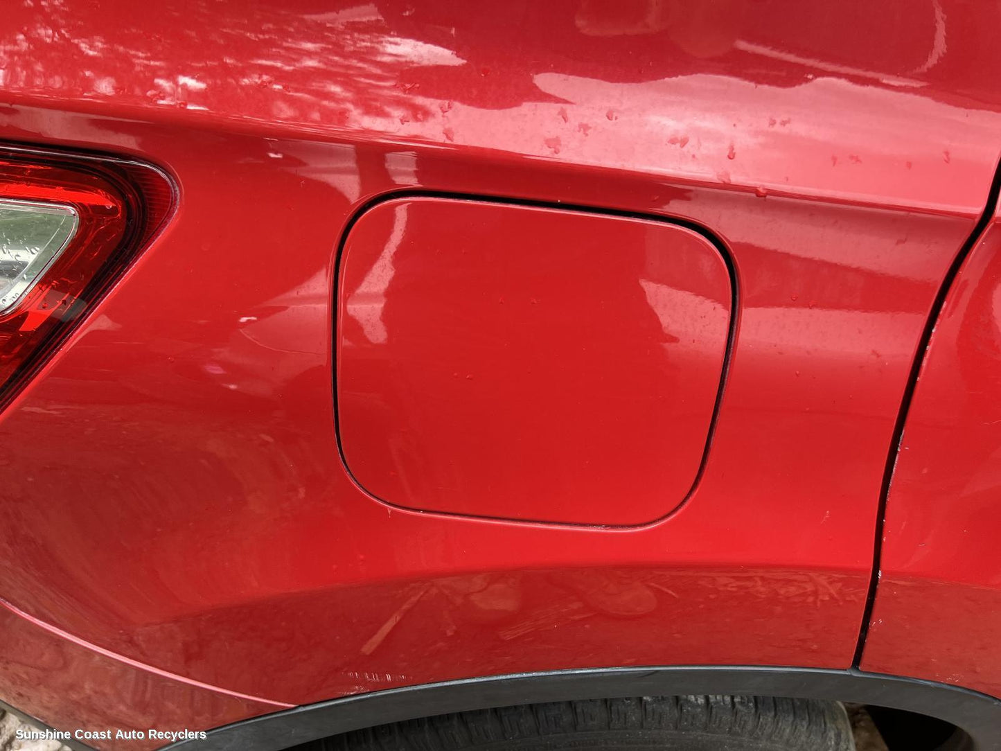 2011 Nissan Dualis Fuel Door   Filler