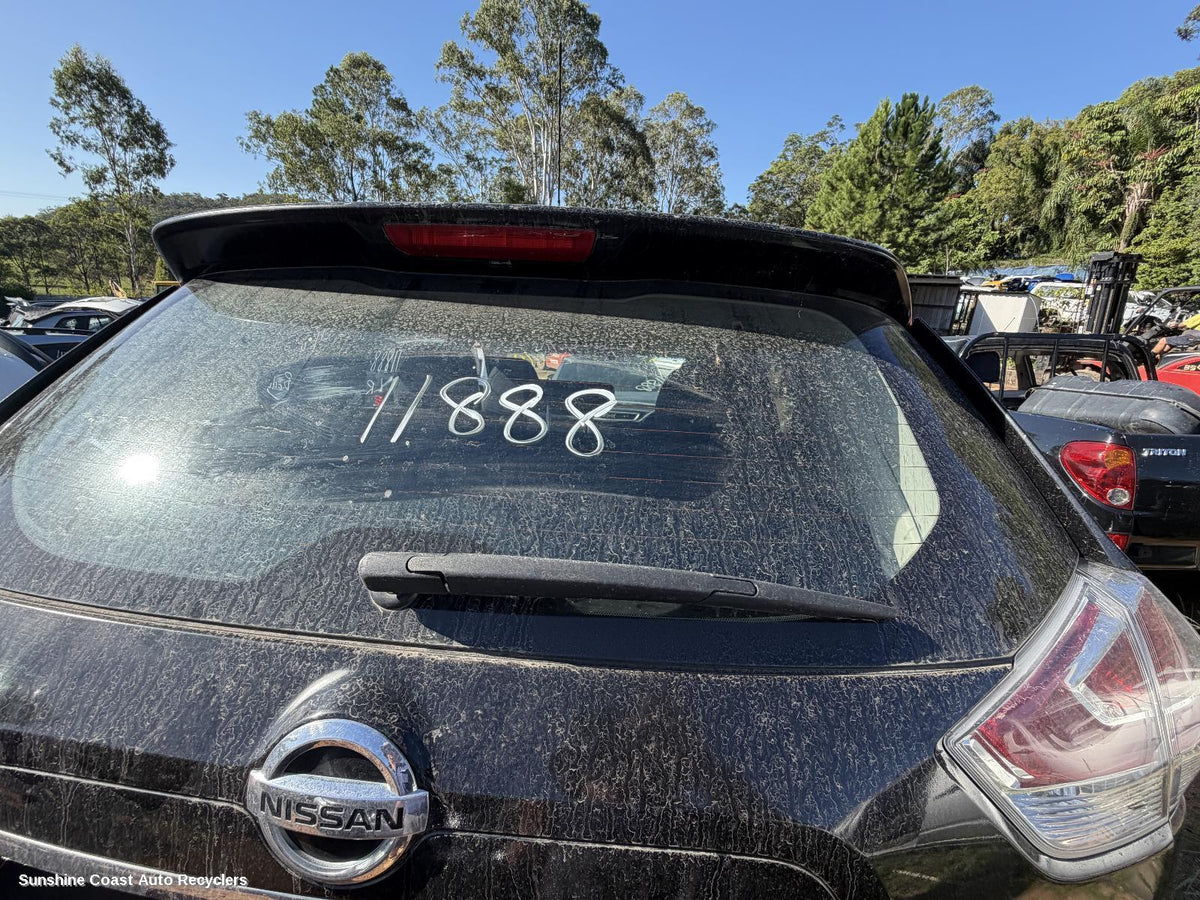2014-2022 Nissan Xtrail High Level Stoplight