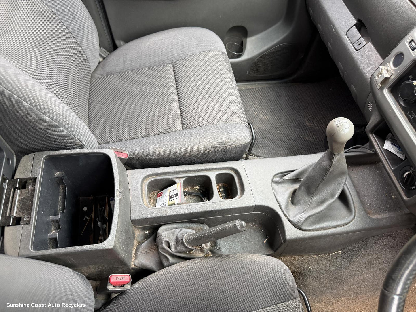 2011 Nissan Navara Handbrake Lever