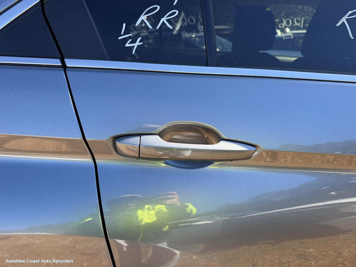 2017-2026 Mitsubishi Eclipse Cross Door Handle