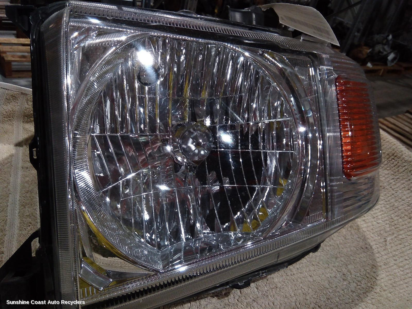 2015 Toyota Landcruiser Left Headlamp