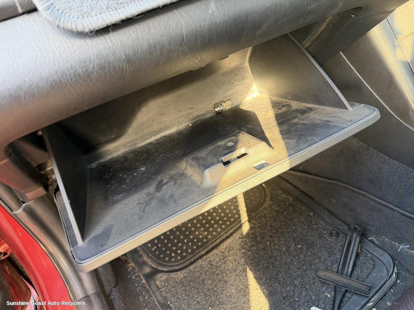 2002-2006 Toyota Camry Glove Box