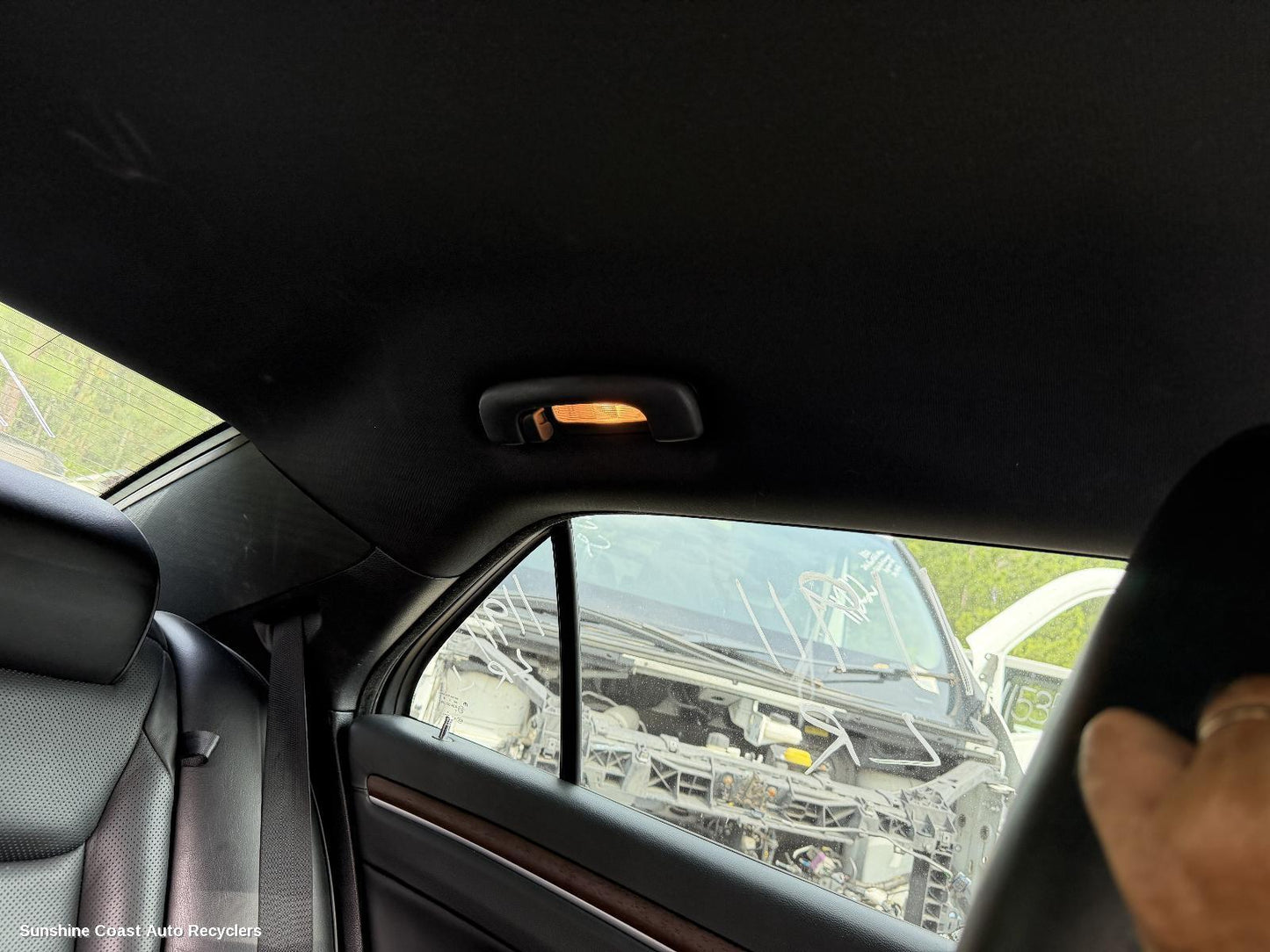 2012 Chrysler 300c Courtesy Light