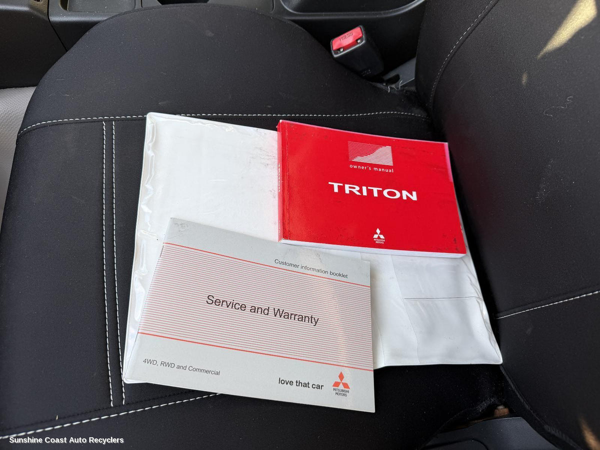 2009-2015 Mitsubishi Triton Owners Handbook