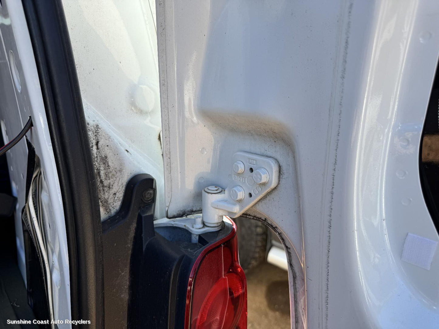 2013 Peugeot Partner Bootlid Tgate Hinge