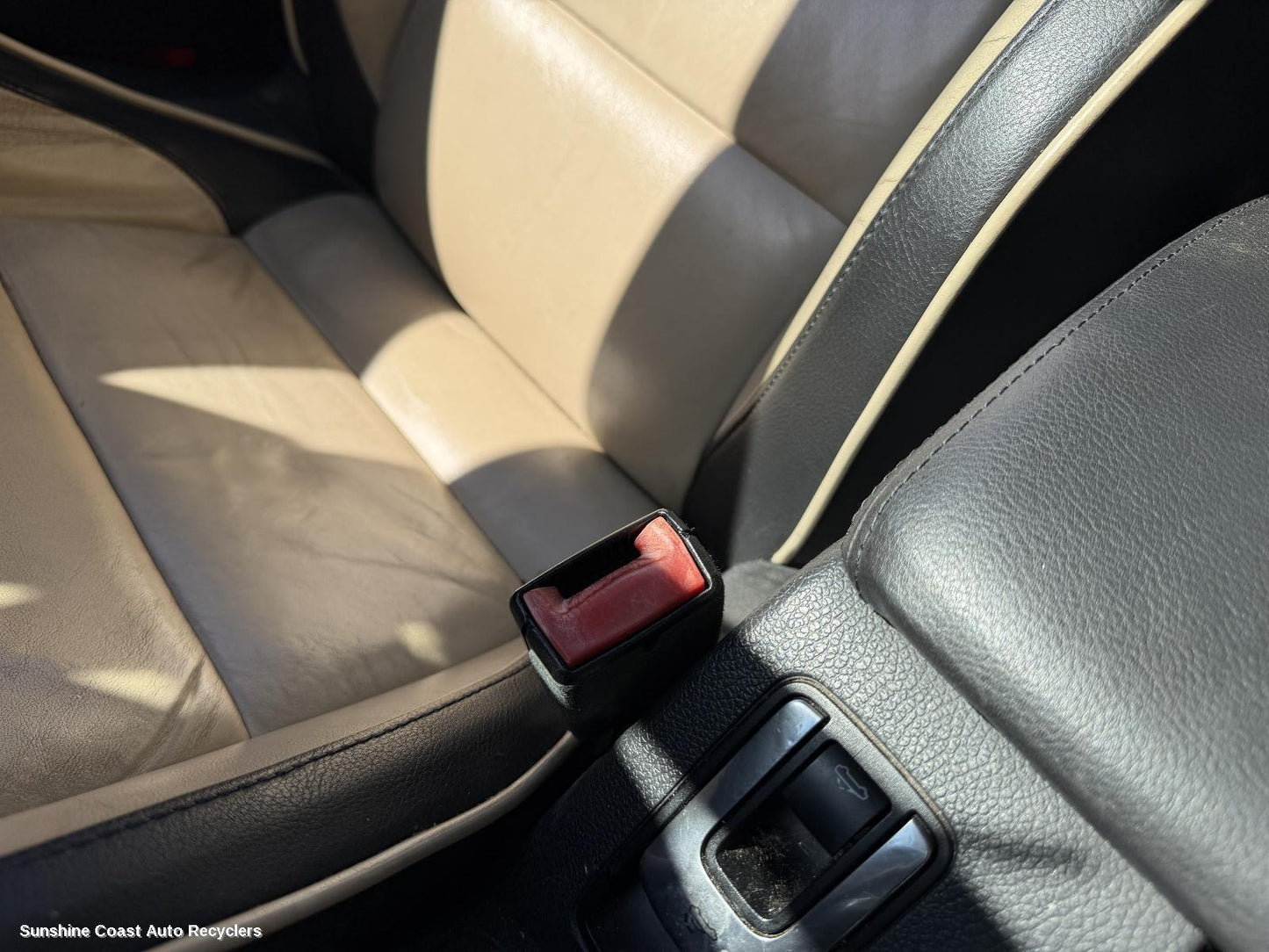 2007-2014 Volkswagen Eos Seatbelt Stalk