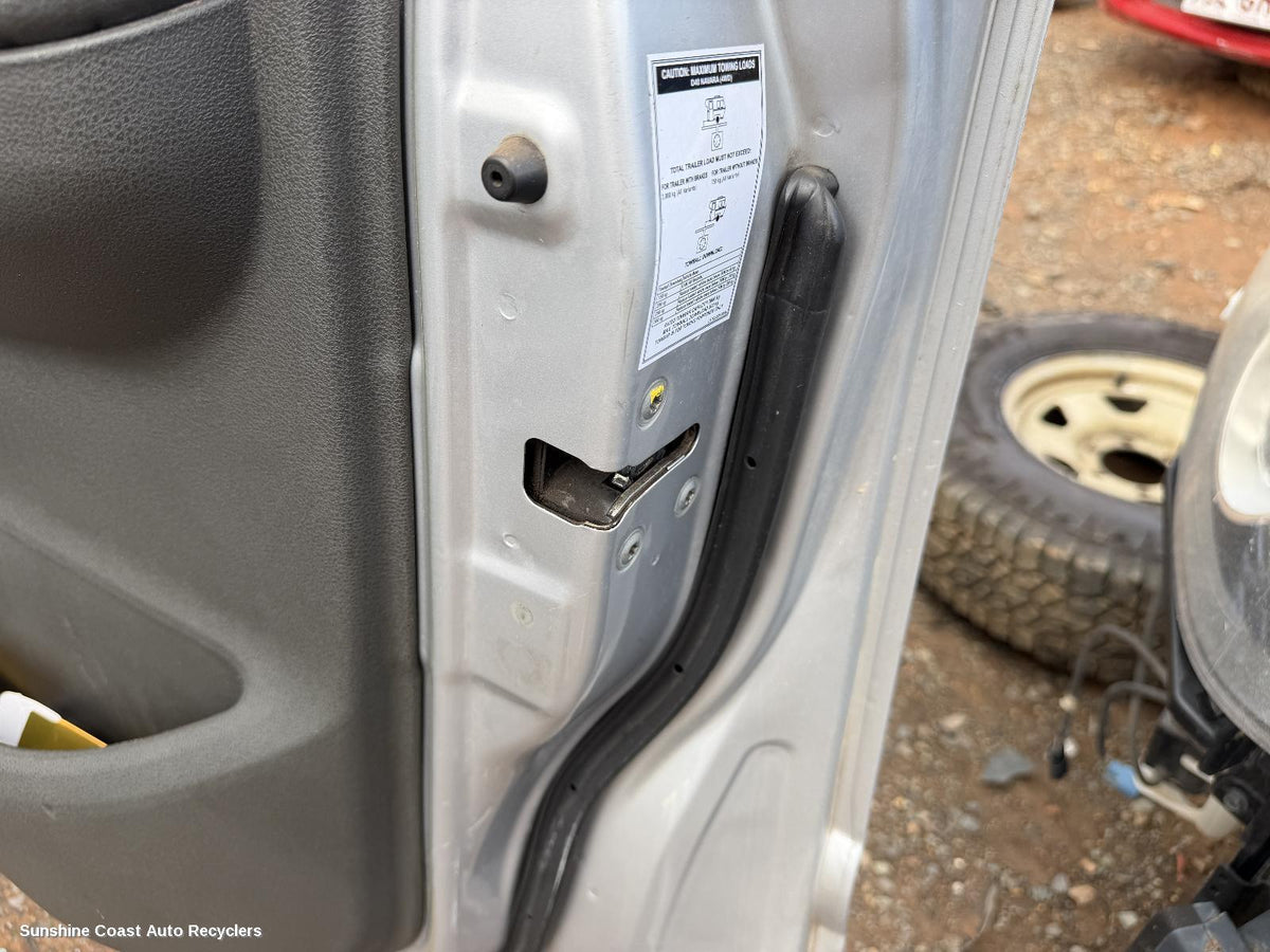 2005-2015 Nissan Navara Door Boot Gate Lock