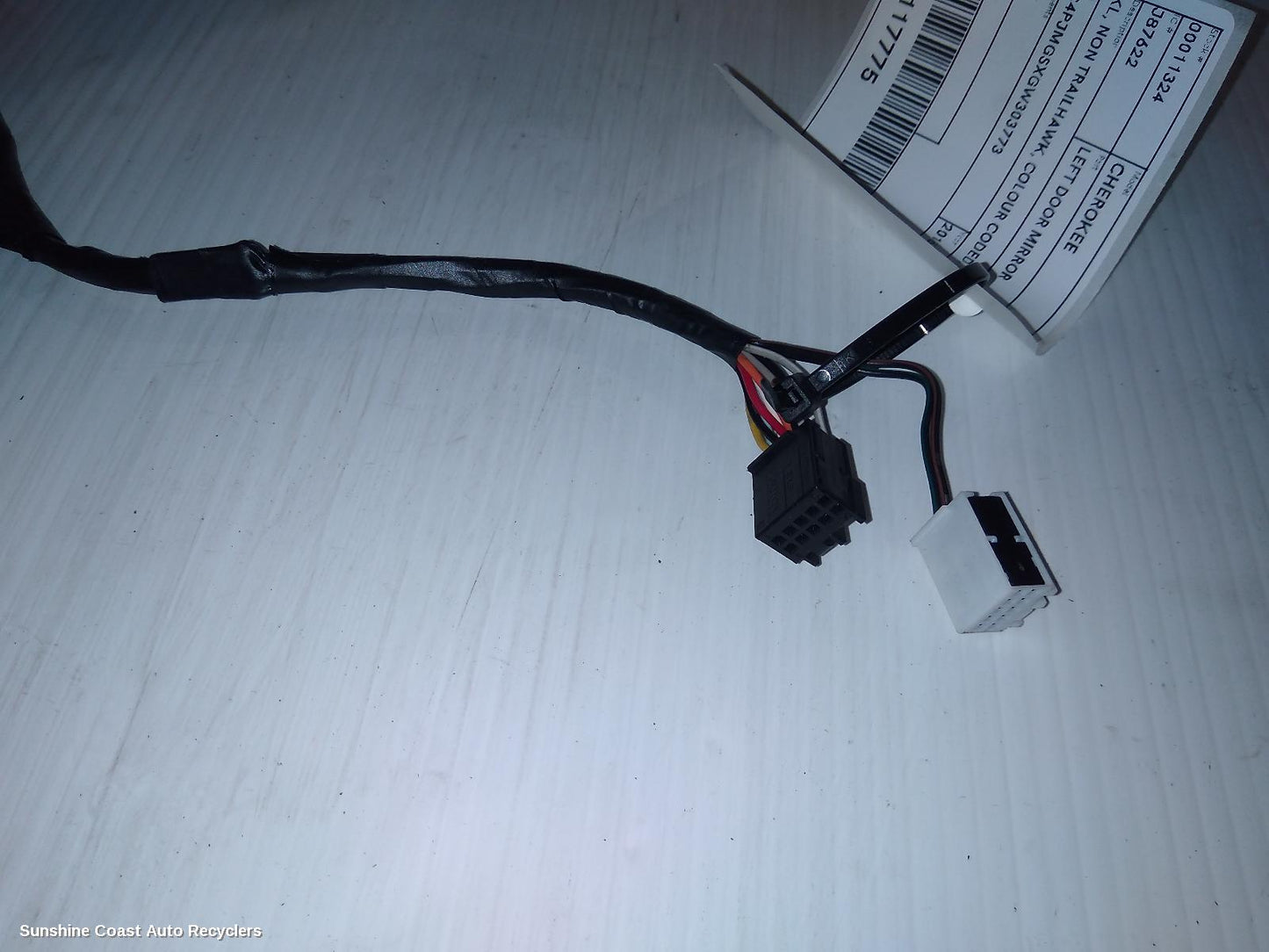 2016 Jeep Cherokee Left Door Mirror