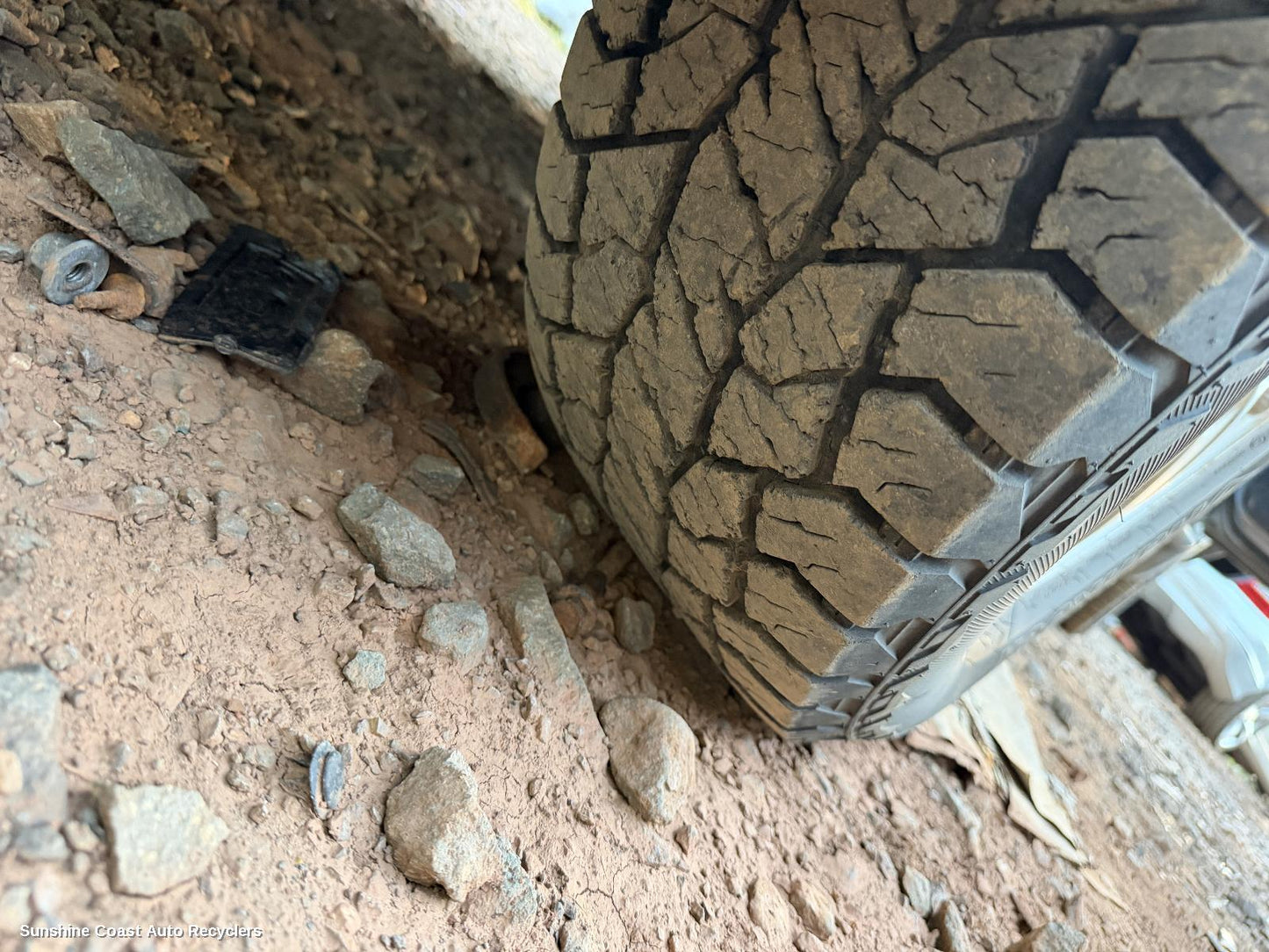 2006-2014 Mitsubishi Pajero Tyre