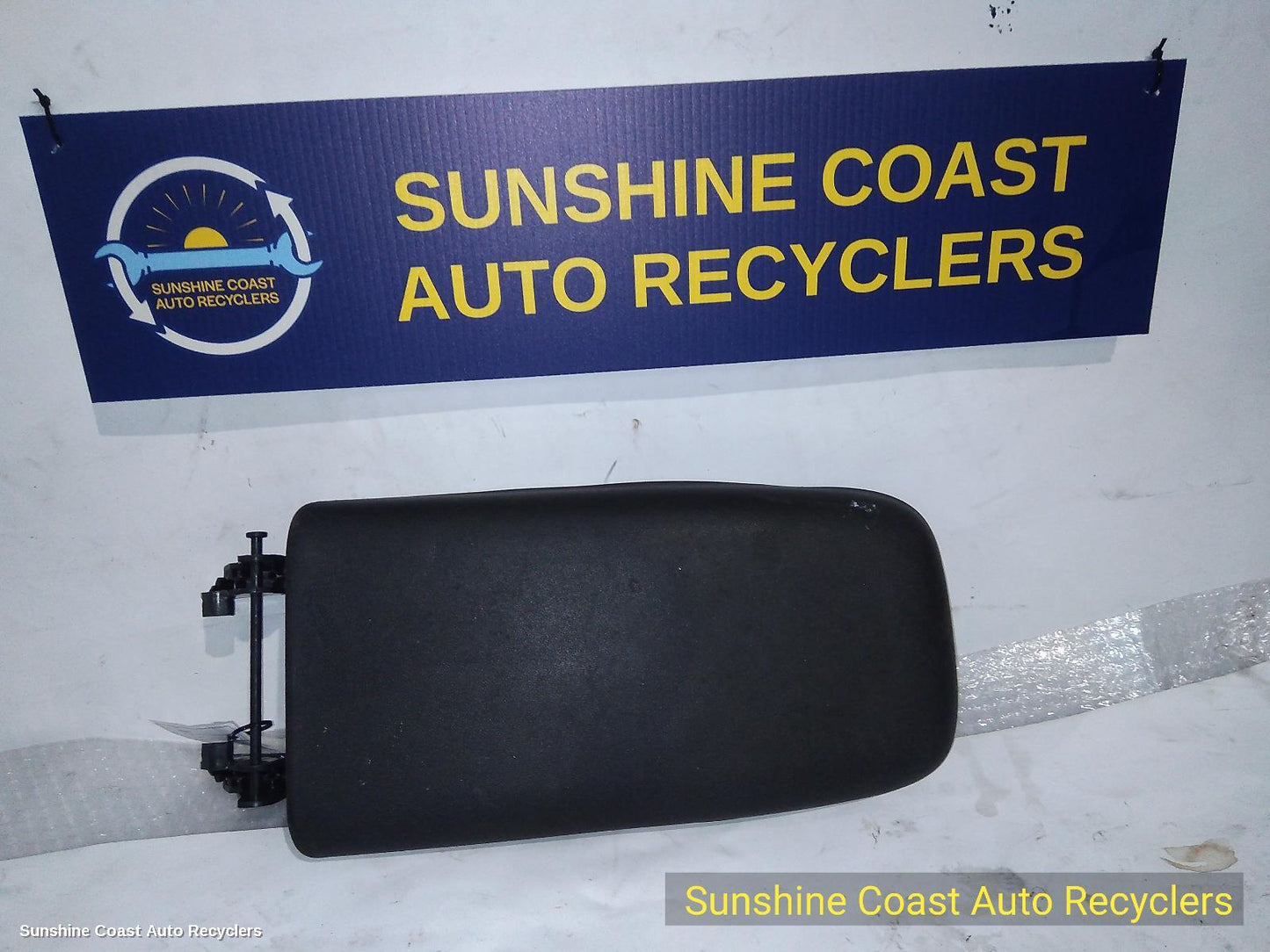 2017-2020 Holden Equinox Console