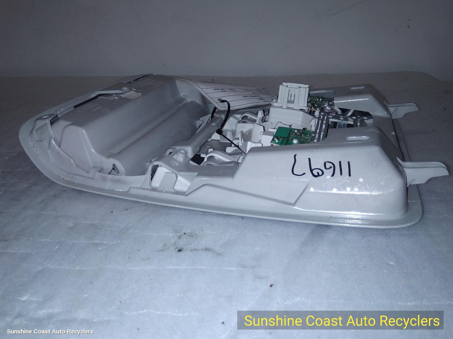 2004-2009 Volkswagen Golf Courtesy Light